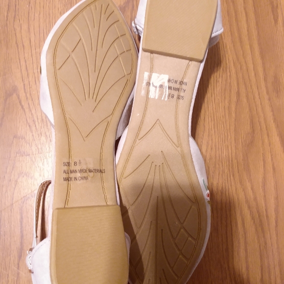 NWOT Qupid embroidered flats - Picture 6 of 6